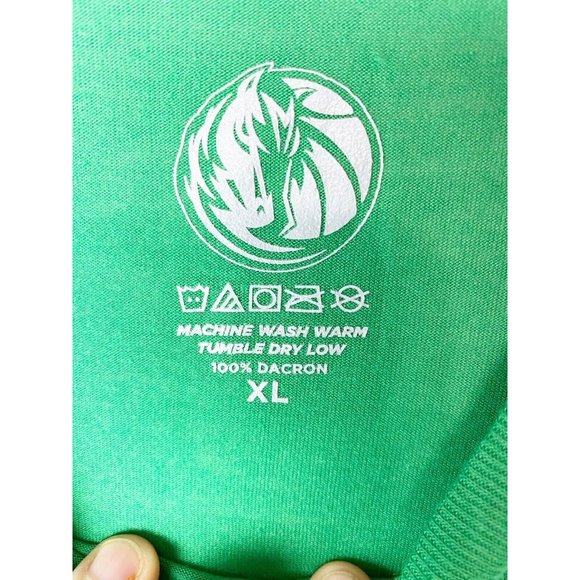 DALLAS MAVERICKS Size XL MAVS "FAN FOR LIFE" Shirt - Picture 6 of 6